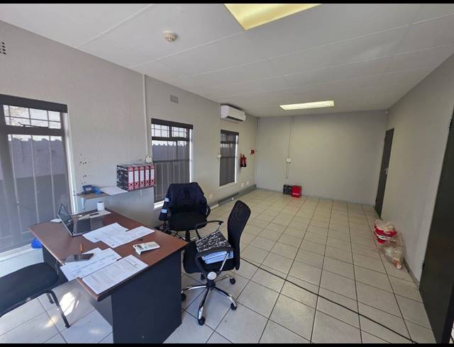 900M² WAREHOUSE TO LET IN ALRODE